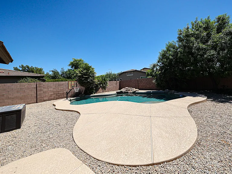 445 W Seagull Dr — Photo 41