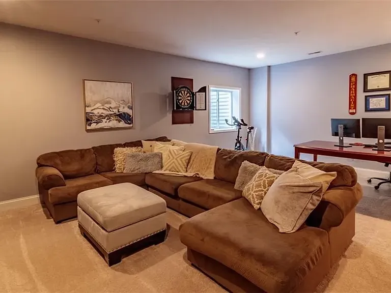 4th bedroom (*downstairs)