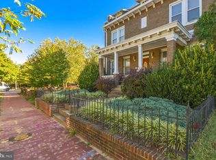 308 13th St SE APT 4, Washington, DC 20003