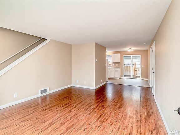 3rd image of 15219 179th Ave SE APT E