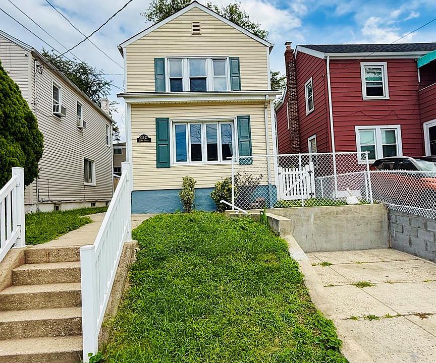 1st image of 10327 219th Street
