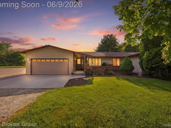 5461 N Henderson Rd, Davison, MI 48423