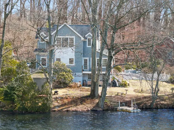 38 Cary Rd, Riverside, CT 06878