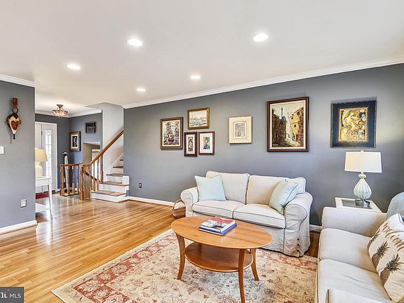 4th image of 2412 Rockbridge St