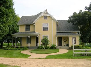 20213 Hickory Hills Rd, Sterling, IL 61081