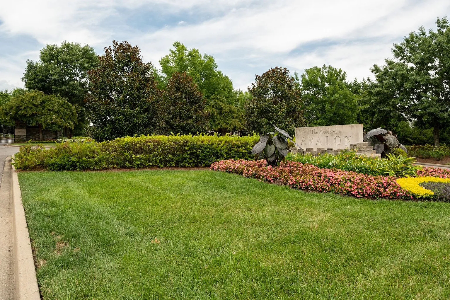 **Luxurious Gated Community In Franklin Zoned For Ravenwood High School** — Photo 3