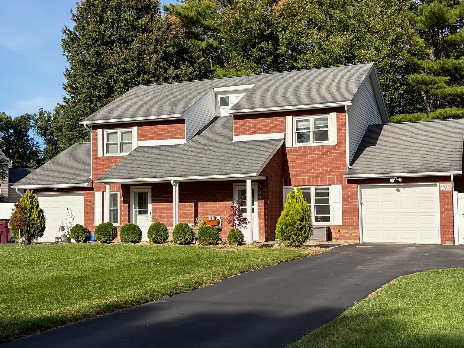 2 bed, 1.5 bath, $2,100 — Photo 1
