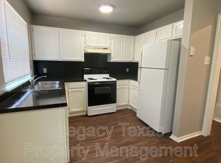 1608A Sun Valley Dr, Cleburne, TX 76033