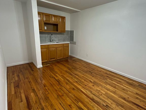 2nd image of 1385 Clinton Ave Floor 3