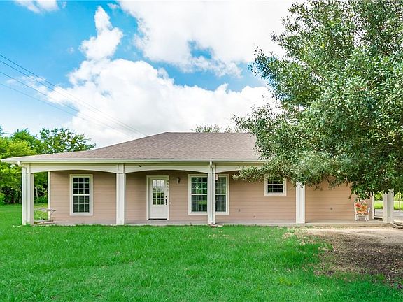 2nd image of 4661 County Road 3411