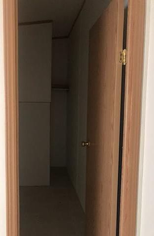1st image of 403 Shummard Br