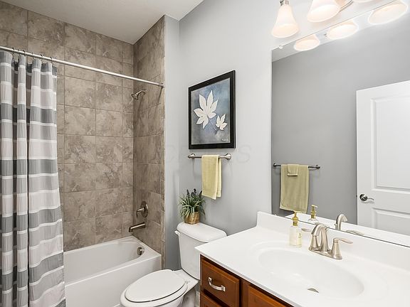 5th image of 4636 Saint Andrews Dr #24-463
