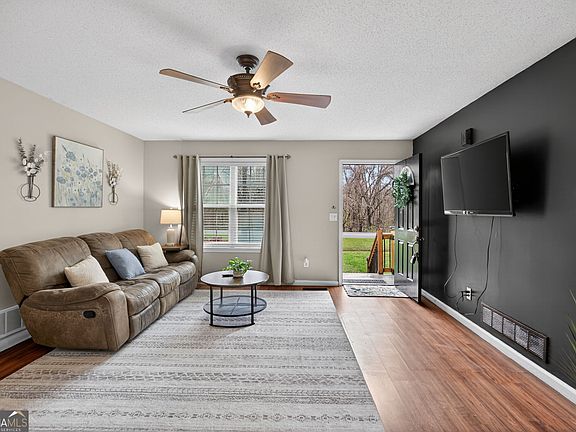 5th image of 1034 Liberty Church Rd