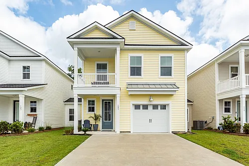 121 Hawthorne Landing Dr Photo 1