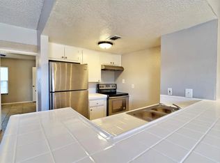 935 Byrne, Houston, TX 77009