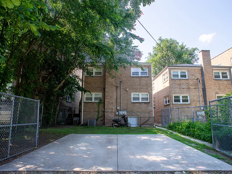 1619 Monroe St #1 — Photo 12