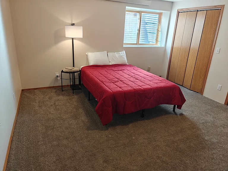 1429 Thaxton Ct — Photo 14