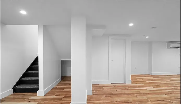 Rented by Loom Capital Group Inc. | media 4