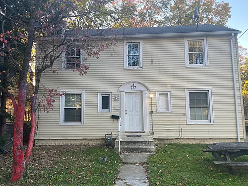 212 University Dr #1 Photo 1