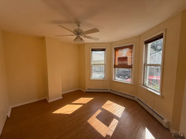 18 Bostwick Ave, Jersey City, NJ 07305