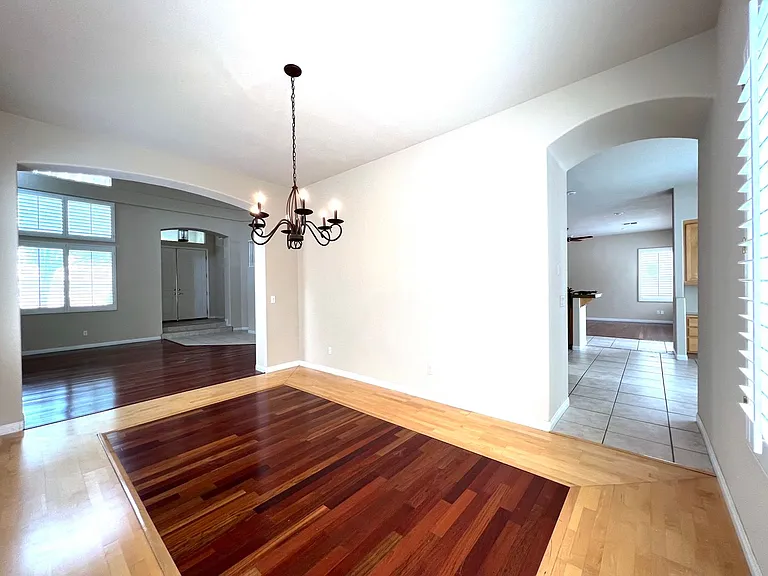 2237 Timber Rose Dr — Photo 9