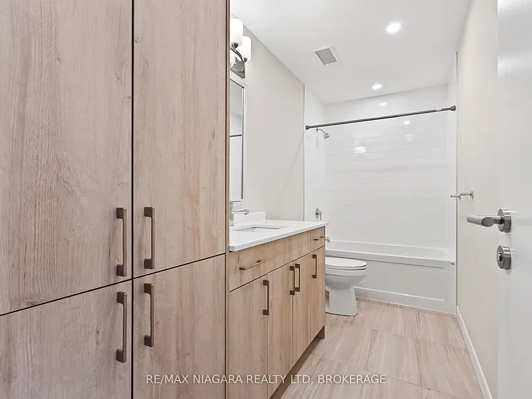 118 West St #703 — Photo 15