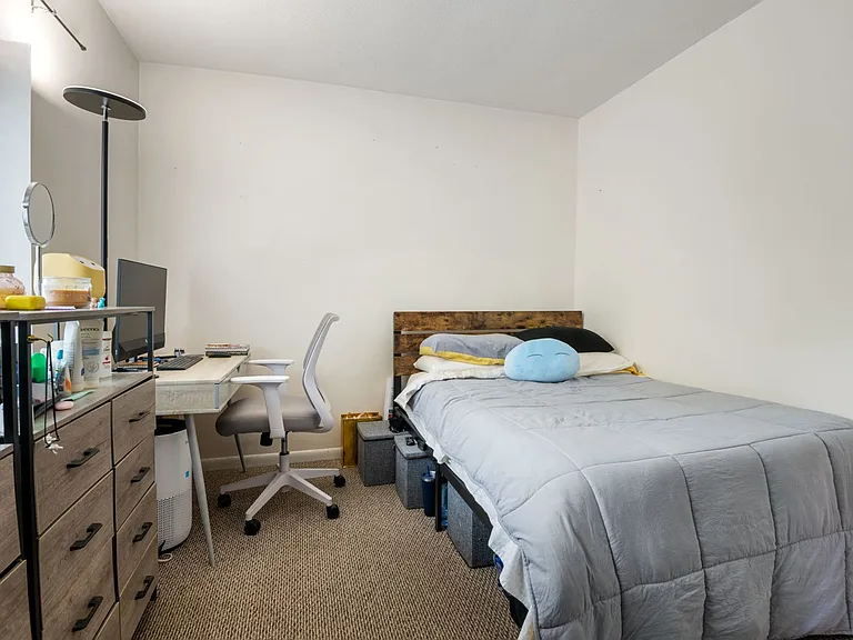 2 Larose Pl #10 — Photo 17