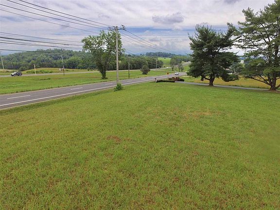 2nd image of 4720 S Davy Crockett Pkwy