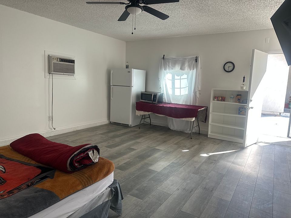 2nd image of 419 N Leland Ave #2