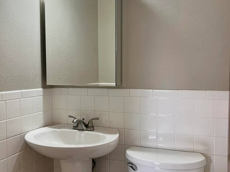 2438 S Texas Ave — Photo 9