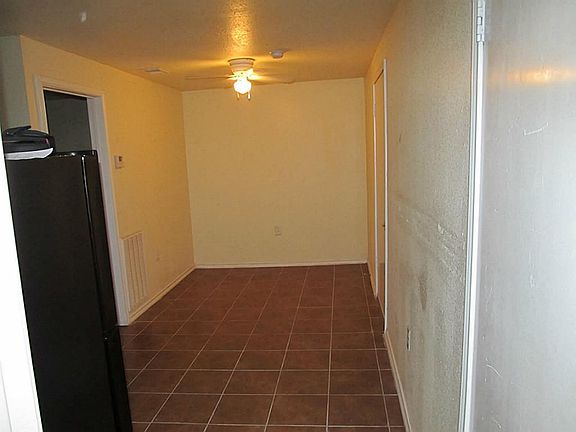3rd image of 5415 Ennis St