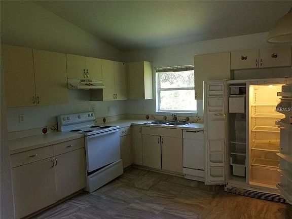 5th image of 530 Koala Dr