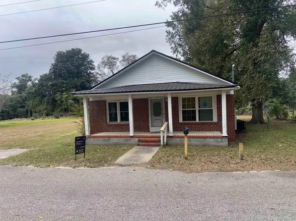 106 Raeford St., Mullins, SC 29574