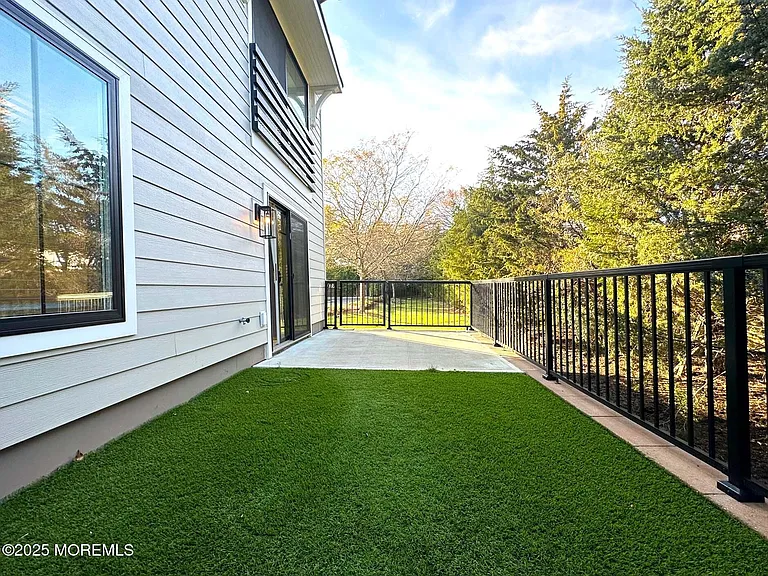 2139 Bridge Ave #3 — Photo 18