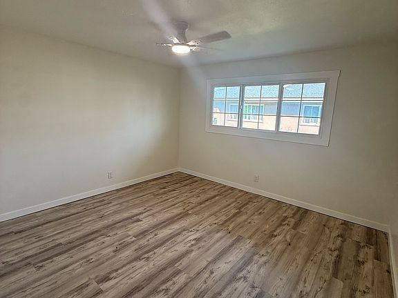5th image of 3349 Porter Ln