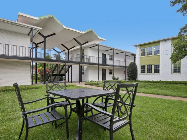 Chateau Apartments - Newly Renovated 1, 2 & 3-Bedrooms at 24th & Hillsboro Village