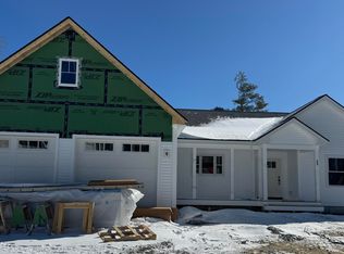 23 Forest Glen Lane, Topsham, ME 04086