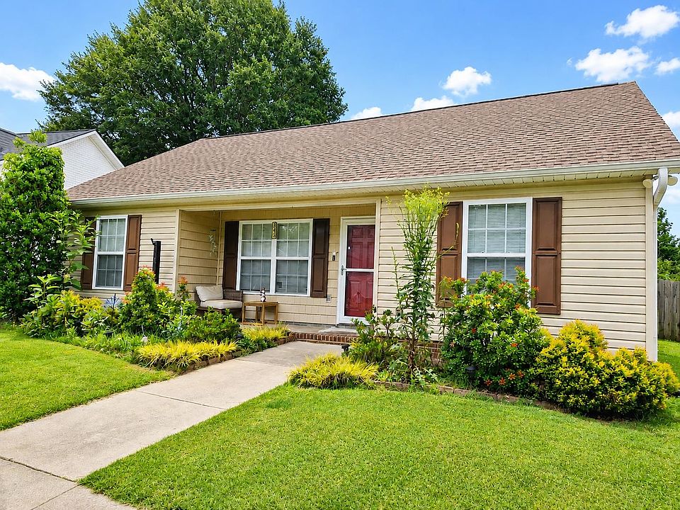 1st image of 345 Bishop Hicks Ct