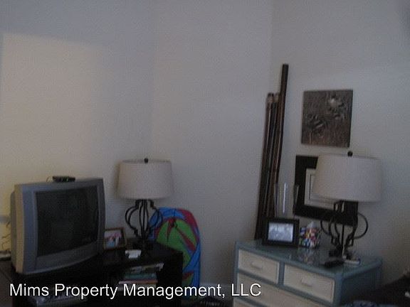 2nd image of 446 Camellia Ct