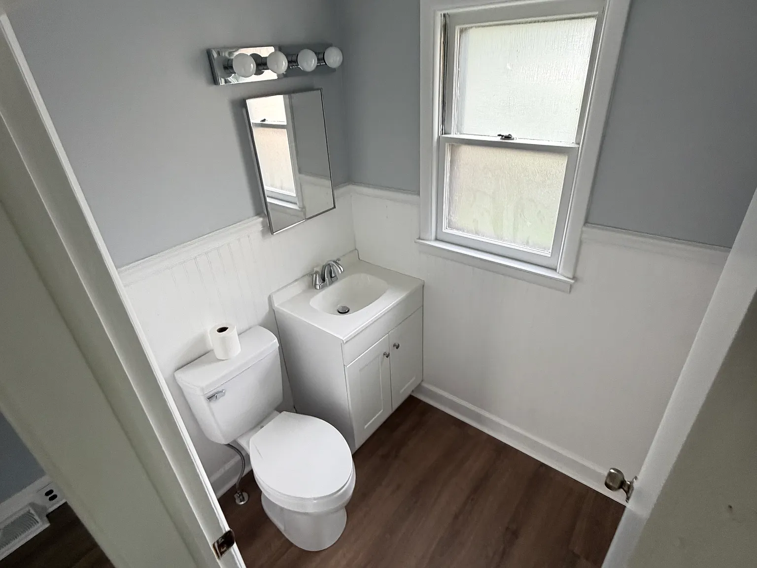 3 bed, 1.5 bath, 1190 sqft, $1,600 — Photo 4