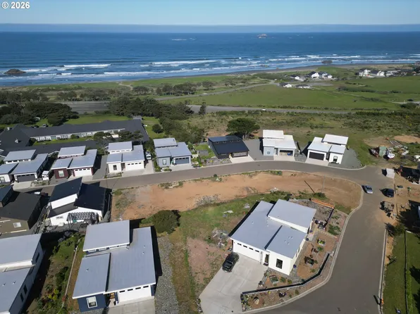 0 Sawyer Way #10, Gold Beach, OR 97444