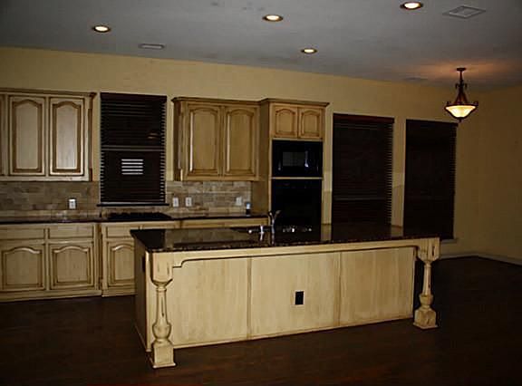 3rd image of 908 White River Dr