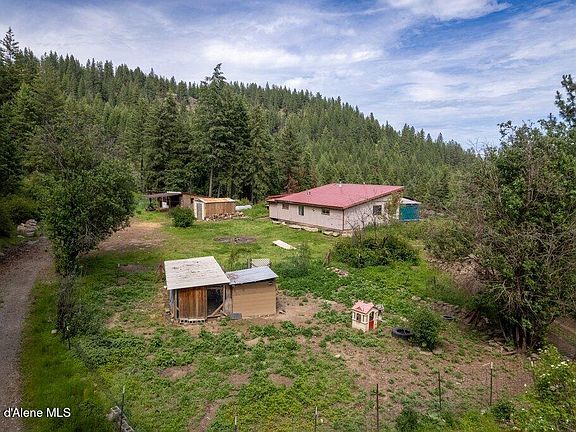 4th image of 701 Cabin Ridge Rd