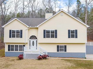 173 Oak Leaf Dr, Carrollton, GA 30116