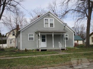 301 E Washington Ave, Fairfield, IA 52556