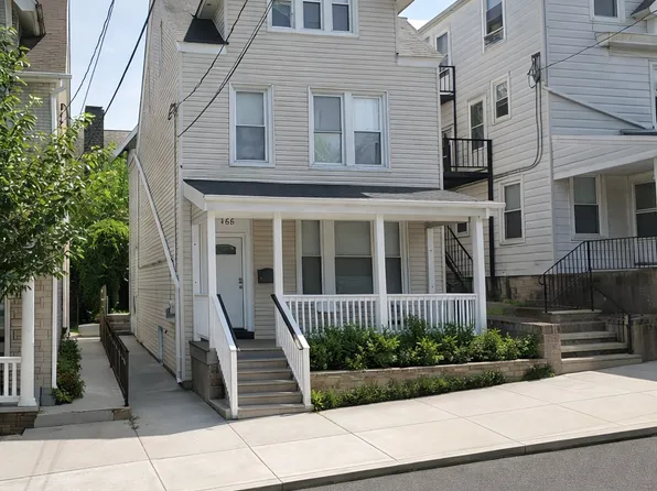 455 Carlton Ave, Bethlehem, PA 18015