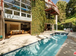 562 Stassi Ln, Santa Monica, CA 90402