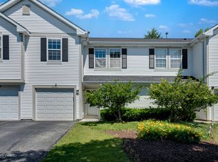 1111 Vail Ct #1111, Naperville, IL 60540