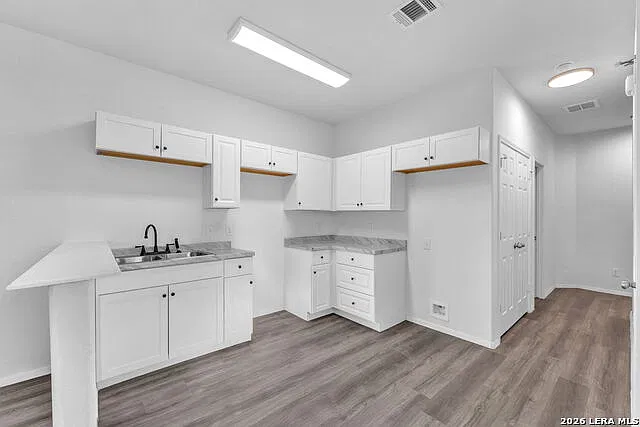 3 bed, 2.0 bath, 1200 sqft, $1,400 — Photo 4