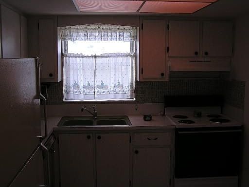 4th image of 2711 Dudley Dr E APT A
